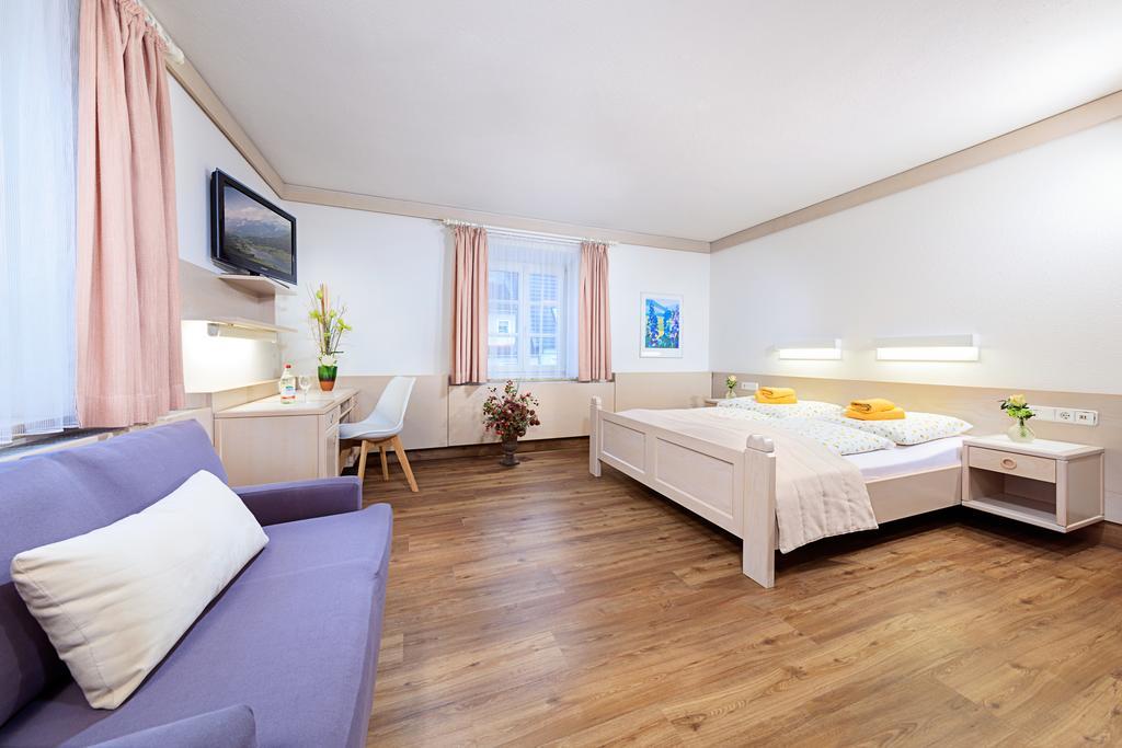 Hotel Garni Zur Laute Mindelheim Exteriér fotografie